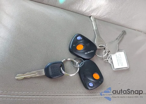 2003 Subaru Outback Limited z USA, uszkodzony, nr VIN 4S3BE686337214482